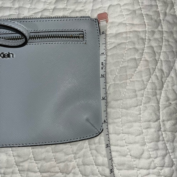 Calvin Klein wristlet - Picture 6 of 6